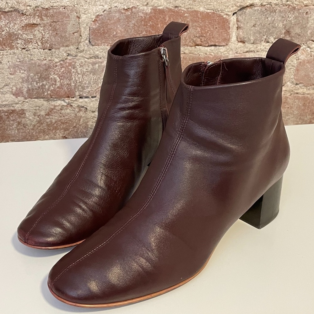 Everlane Day Boot in Burgundy